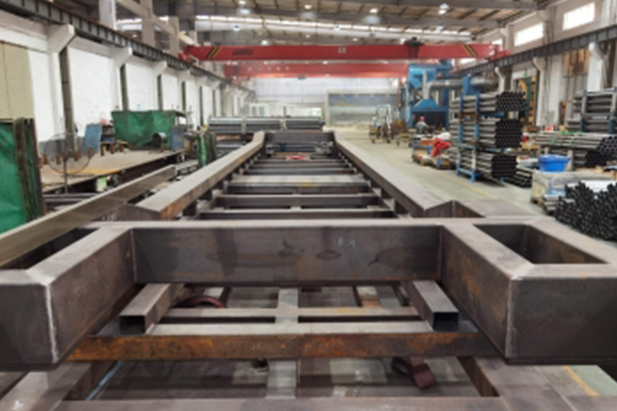 Komplett utstyrsproduksjon og tilpasning