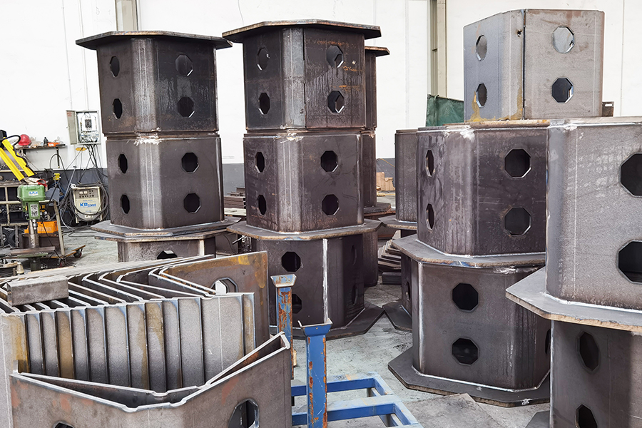 Tilpassede stålkonstruksjoner